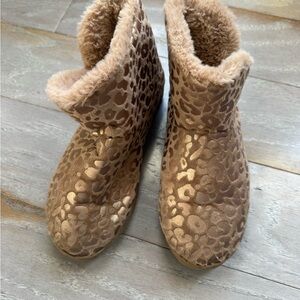 Leopard Print Fur-Lined Ankle Boots